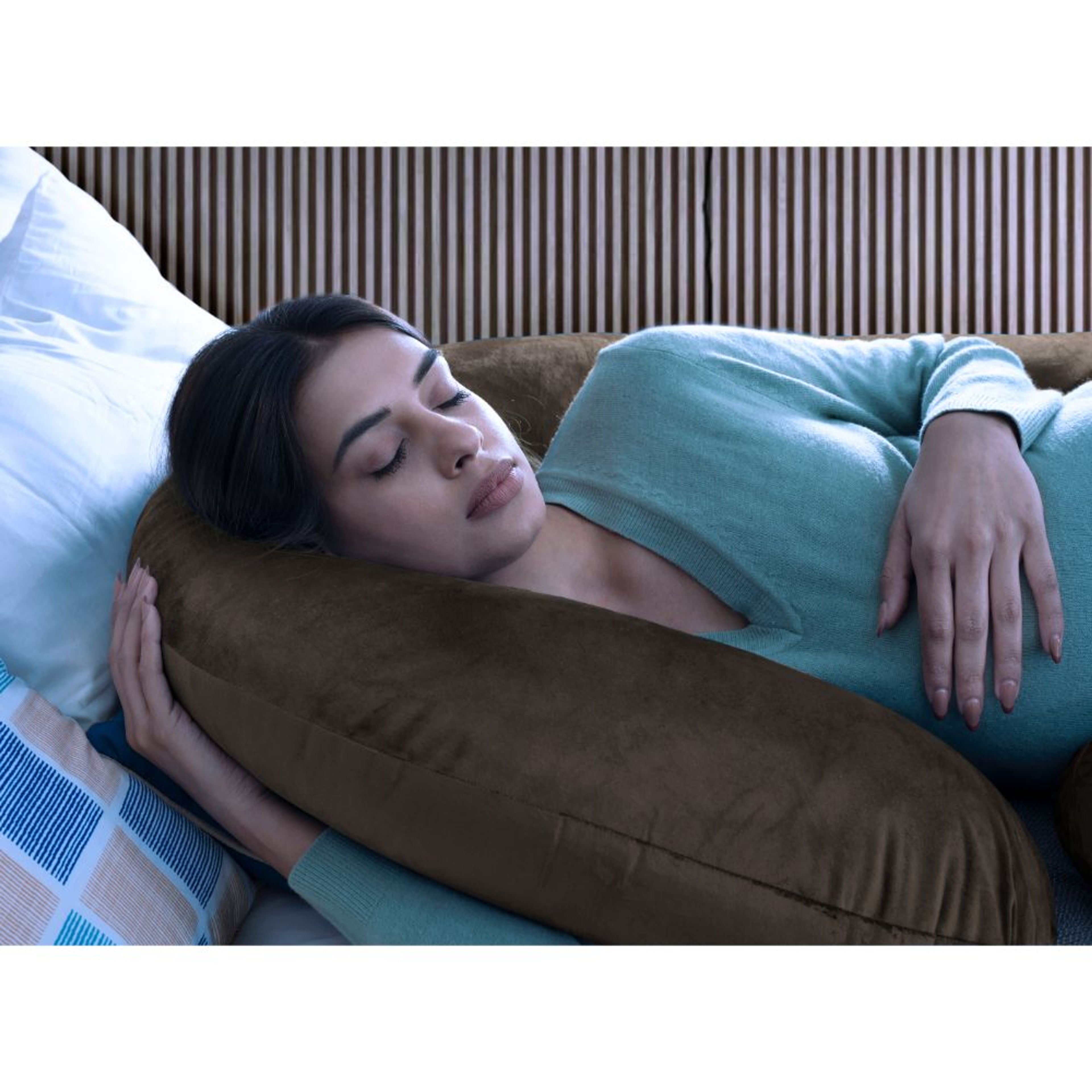 img/maternity pillow/charcoal grey/3.jpg